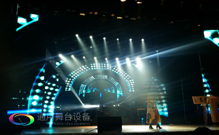 舞美視覺、舞臺(tái)燈光、舞臺(tái)機(jī)械——全景式舞臺(tái)戲劇沉浸體驗(yàn)