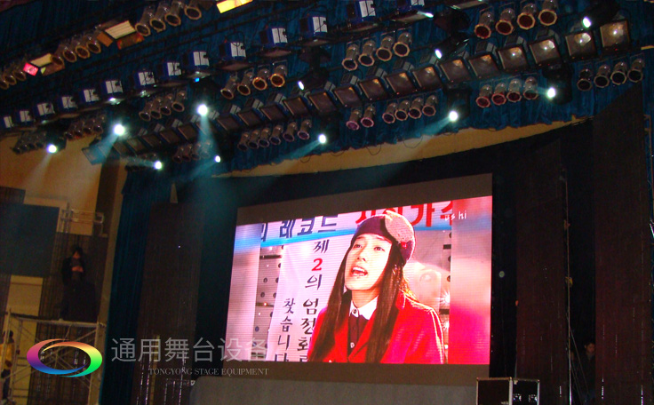 單桿或桁架懸掛幕布及景物升降設(shè)備——舞臺(tái)吊桿