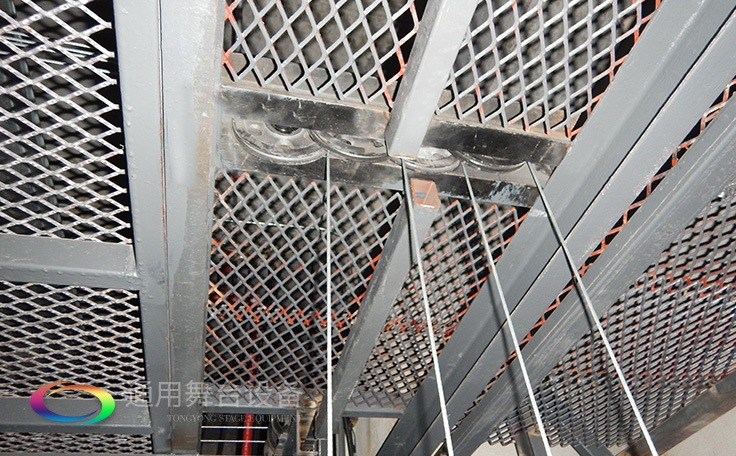 詳談舞臺吊桿(包括手動單(復(fù))式、電動吊桿機(jī)、數(shù)字舞臺吊桿控制系統(tǒng))的安全使用及維護(hù)