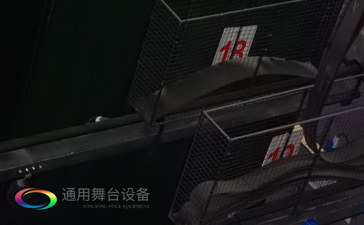 供應(yīng)舞臺(tái)專用電動(dòng)舞臺(tái)吊桿機(jī),拉幕機(jī),大卷筒等舞臺(tái)專用機(jī)械設(shè)備