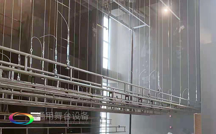 演藝機械設備、舞臺吊桿可靠性及安全性是設計和施工過程中重要環節