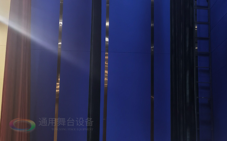 舞臺幕布的阻燃等級：永久性阻燃、阻燃、耐久性阻燃、非阻燃、可加工為阻燃...