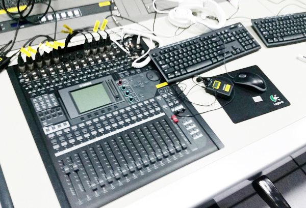 調(diào)光控制臺